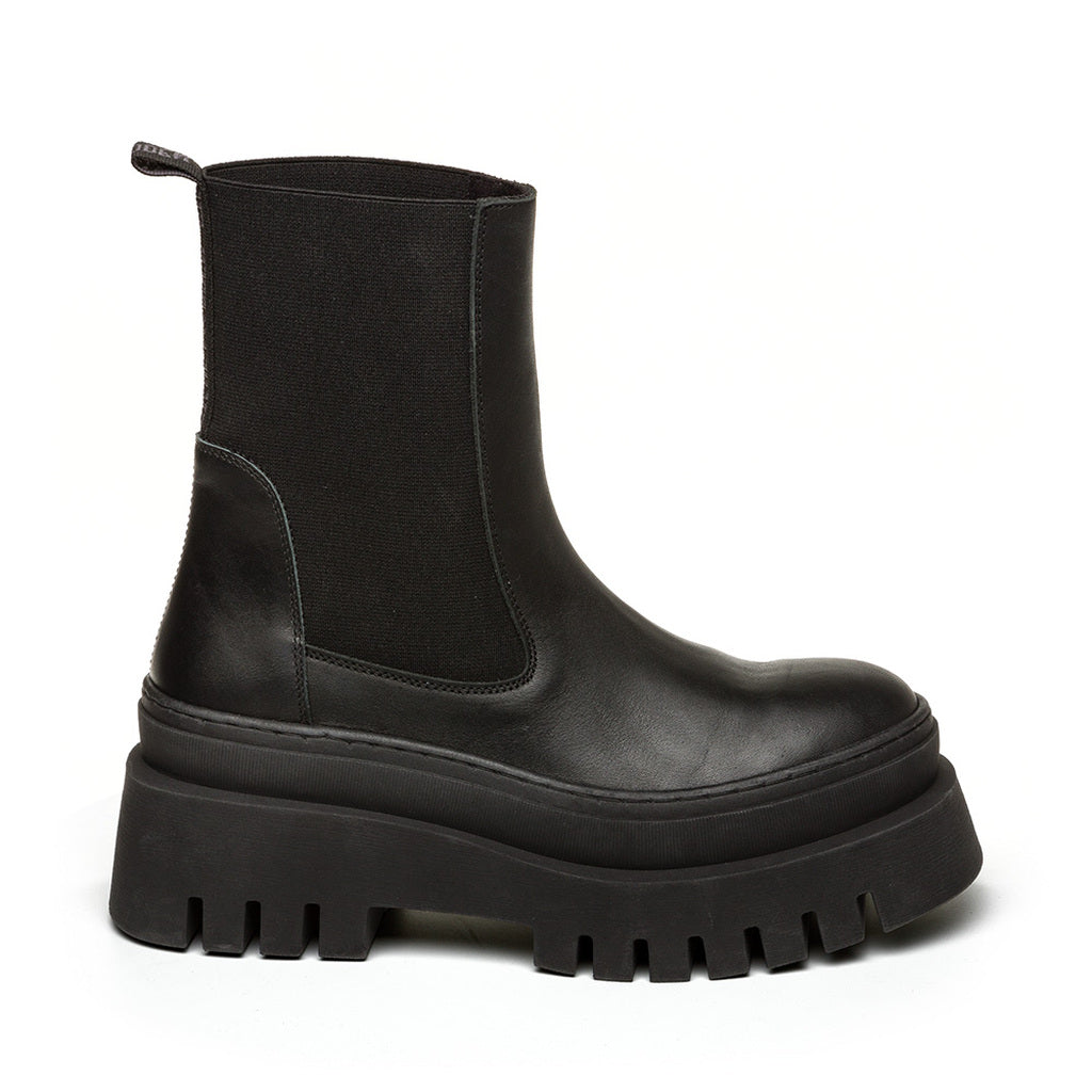 Cassandra Boot BLACK LEATHER – Steve Madden UK