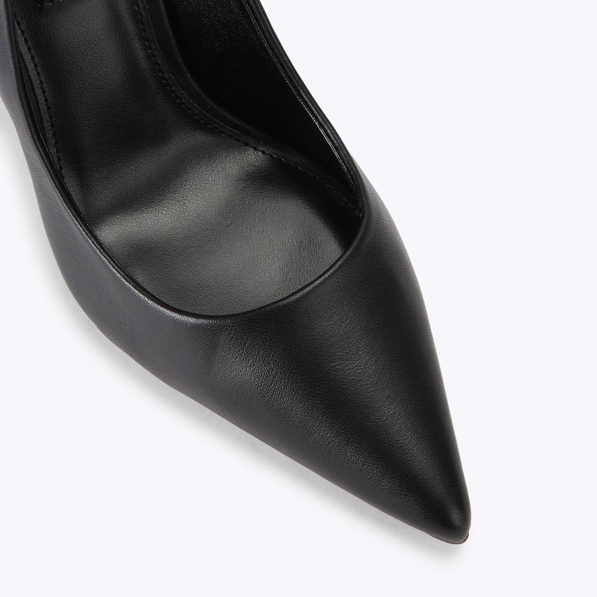 Thrive Black Leather