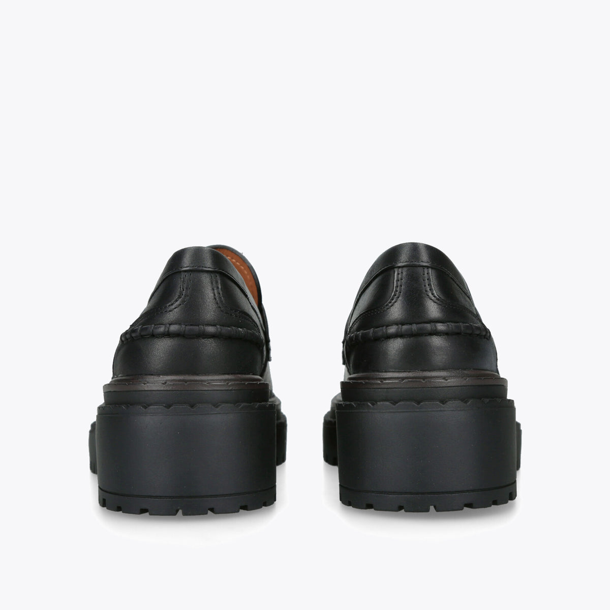 Pursuit Black