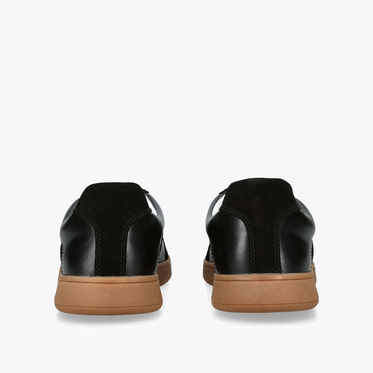 Waltor Black Suede