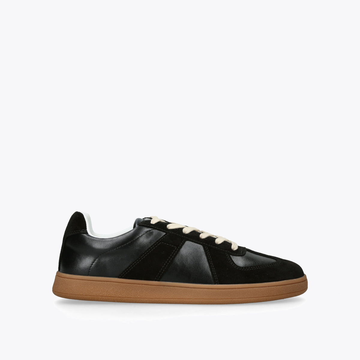 Waltor Black Suede
