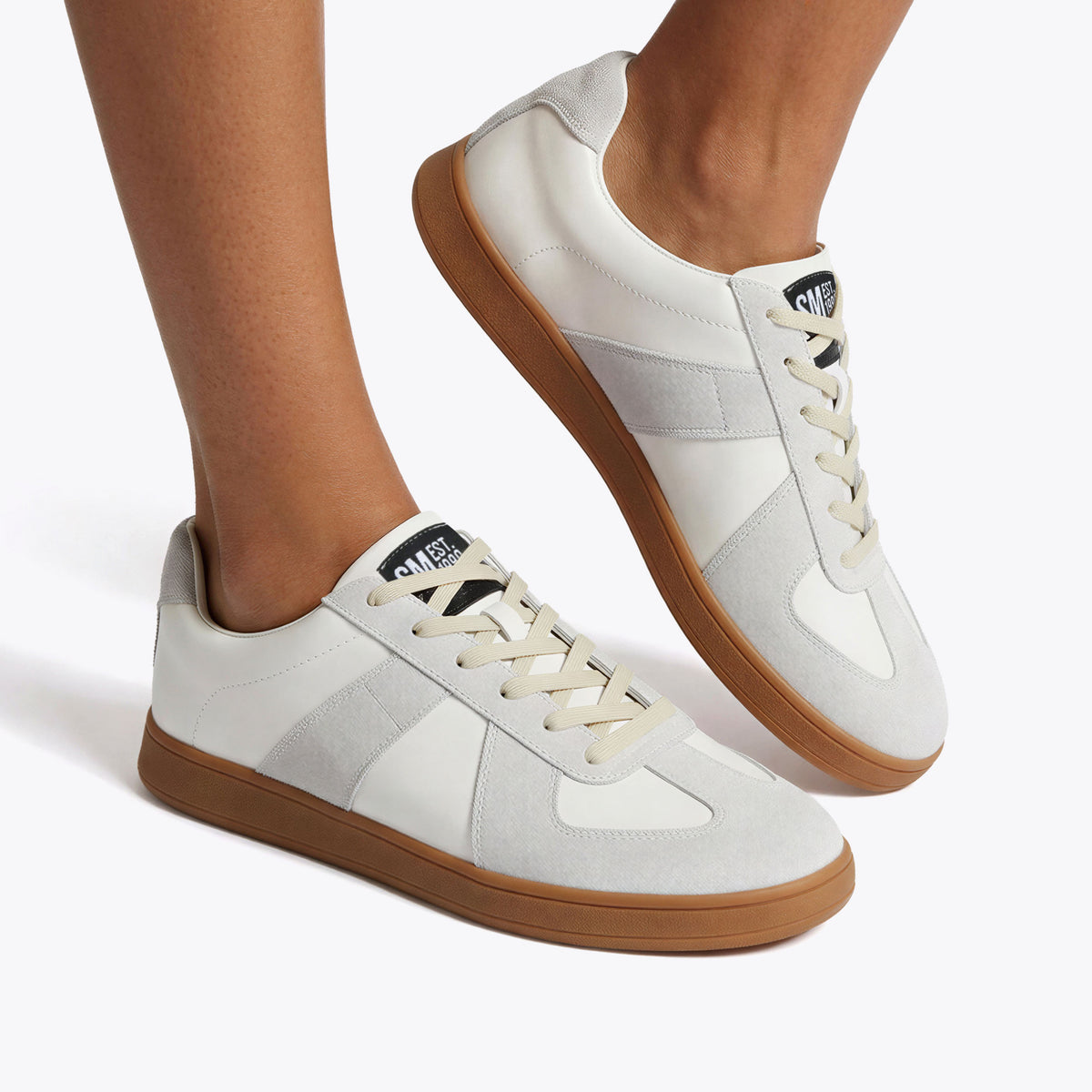 Waltor White