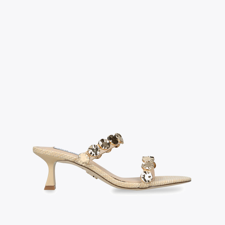 Annika Beige