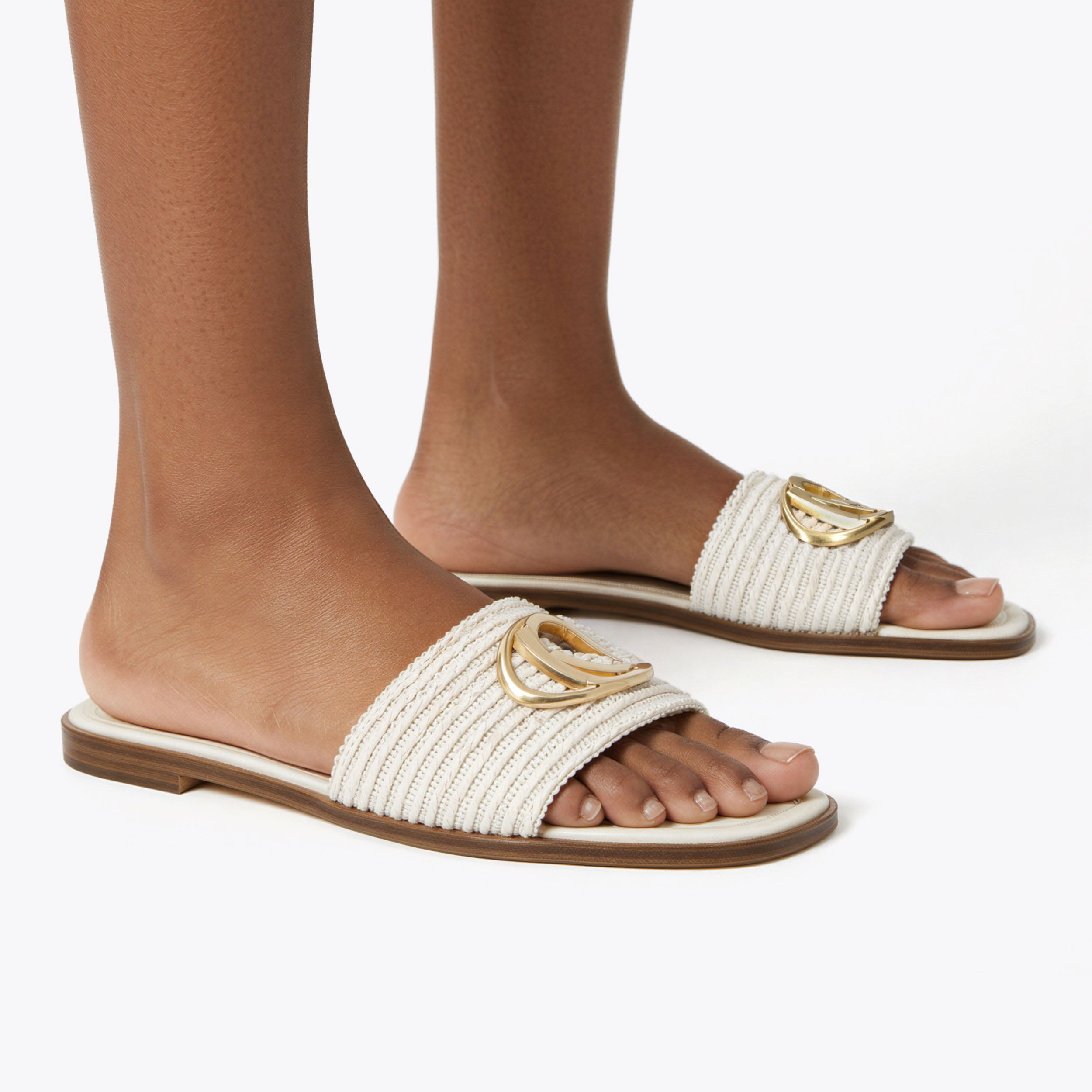Kora White - view 5