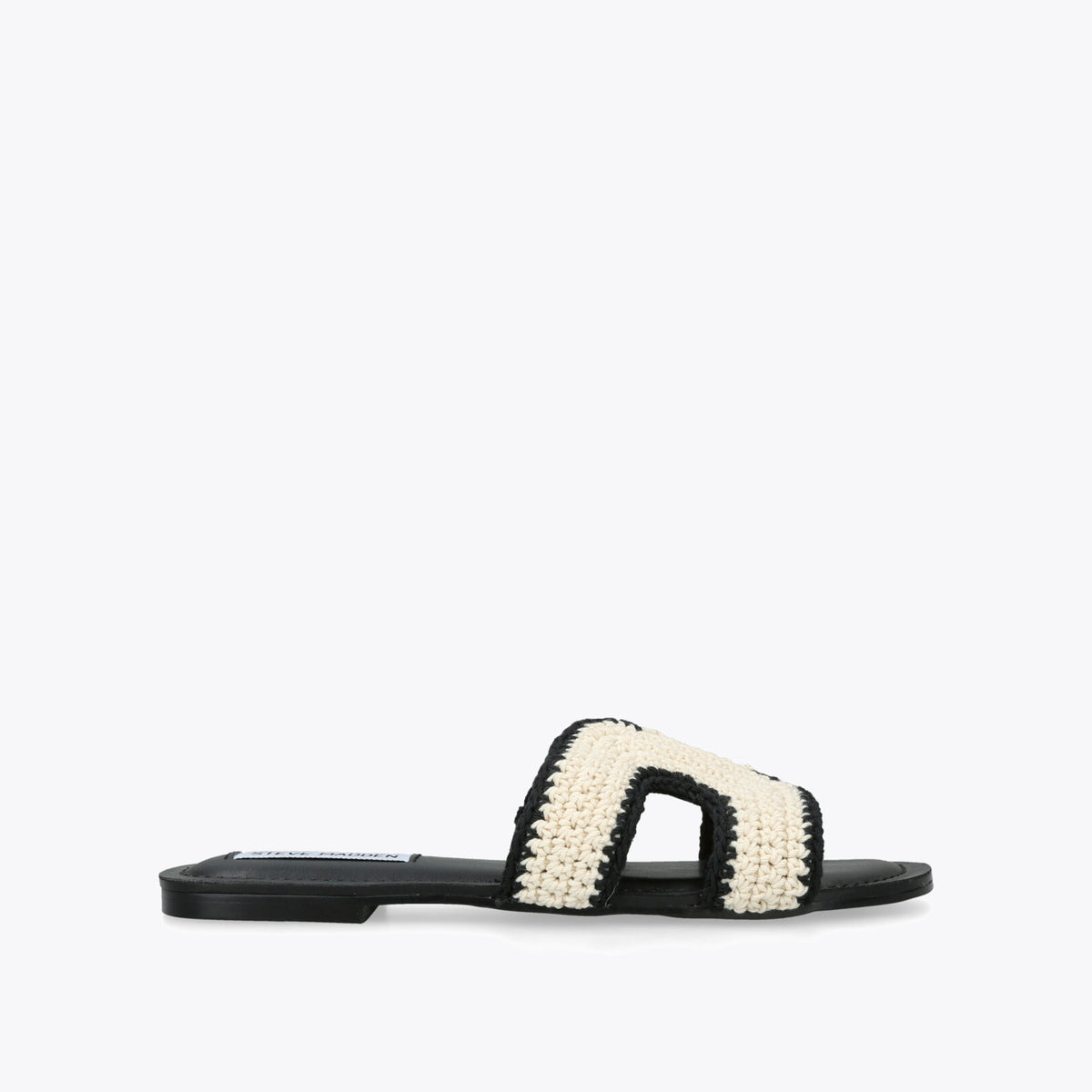 Zarnia Black White