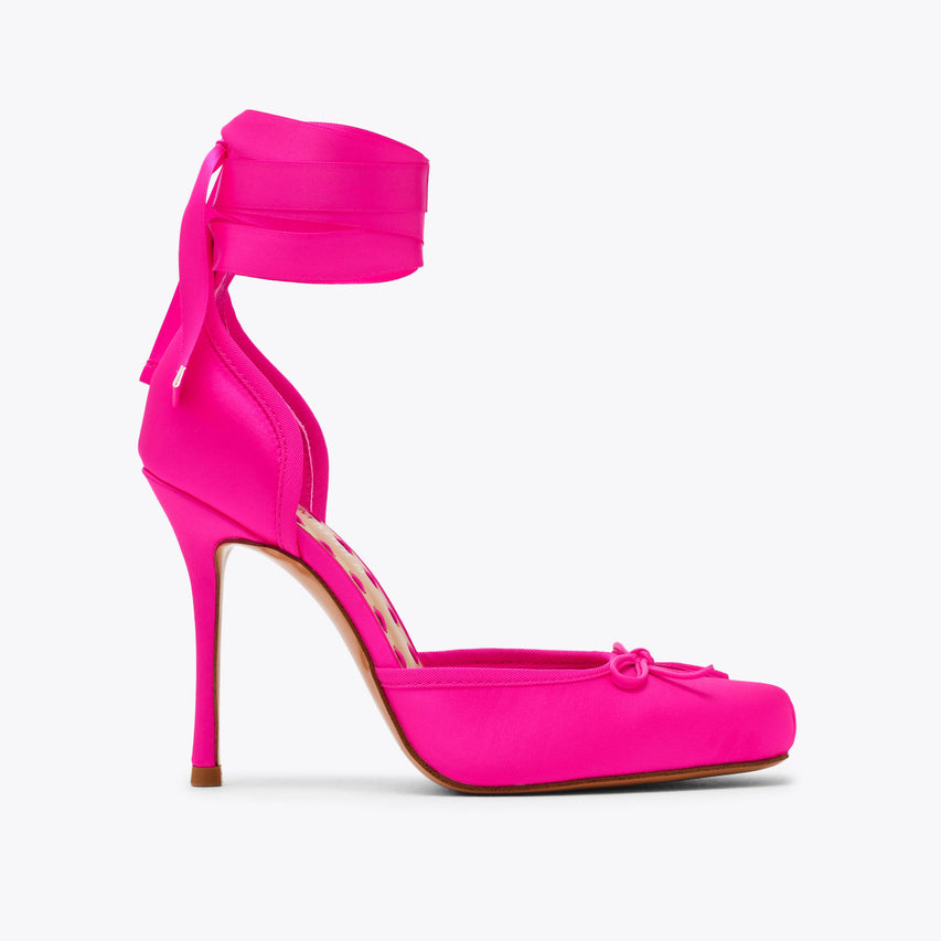 Larina Fushia