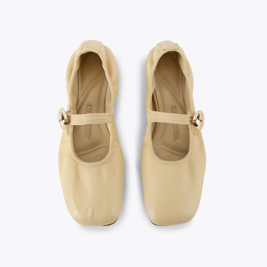 Daffia Yellow Leather - view 2