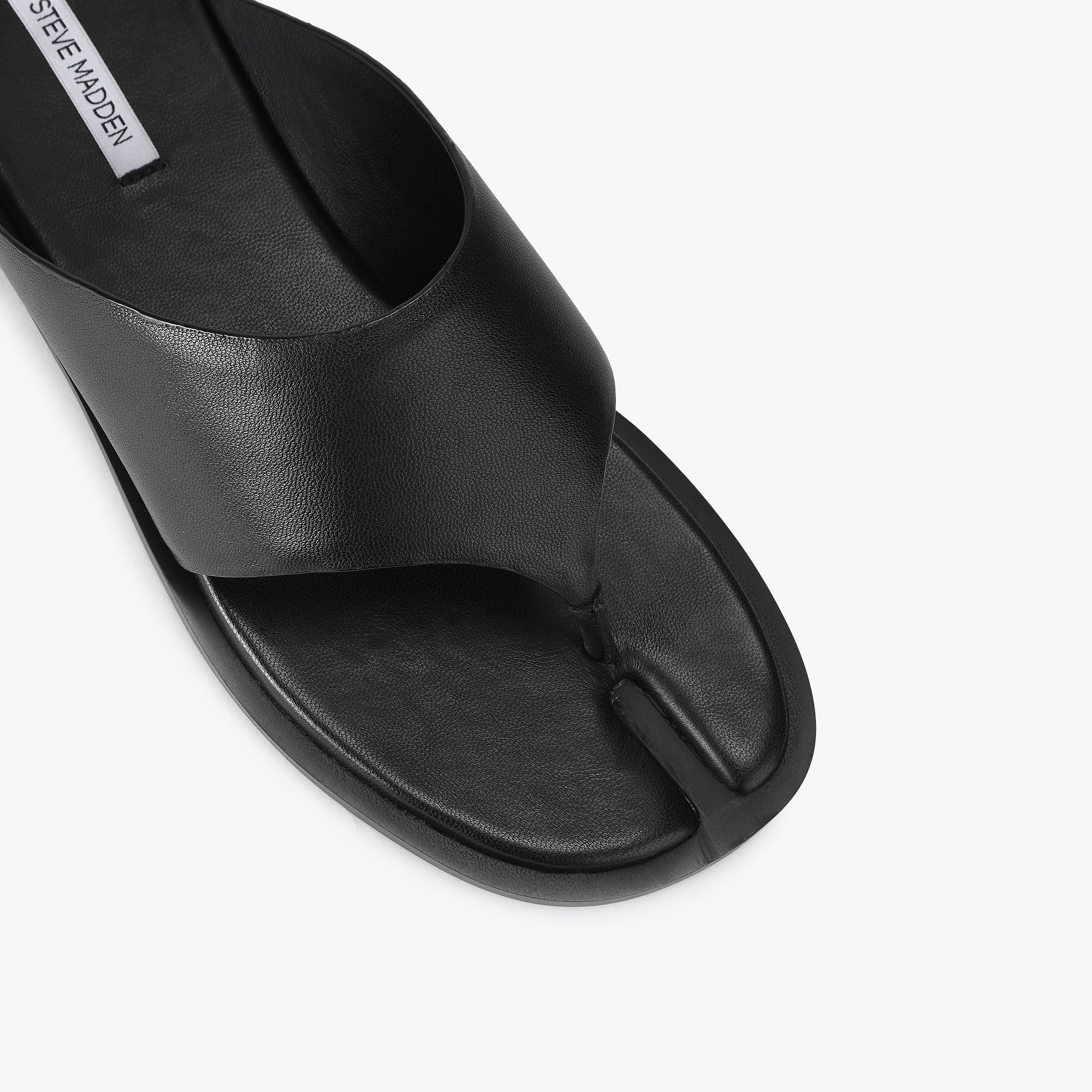 Illia Black - view 4