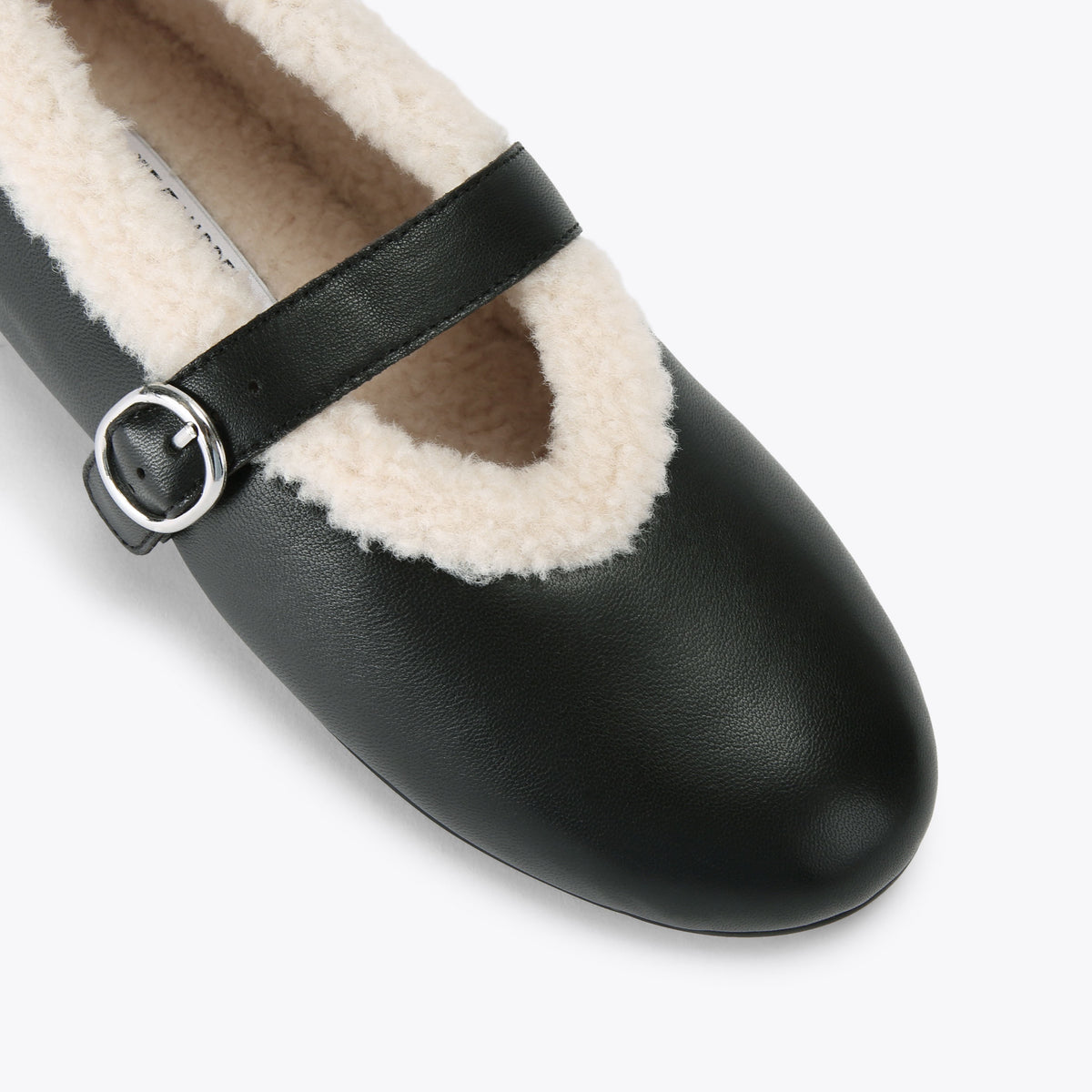 Lodge Black