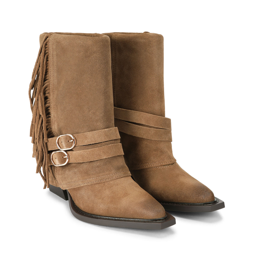 Hadly Brown - view 2