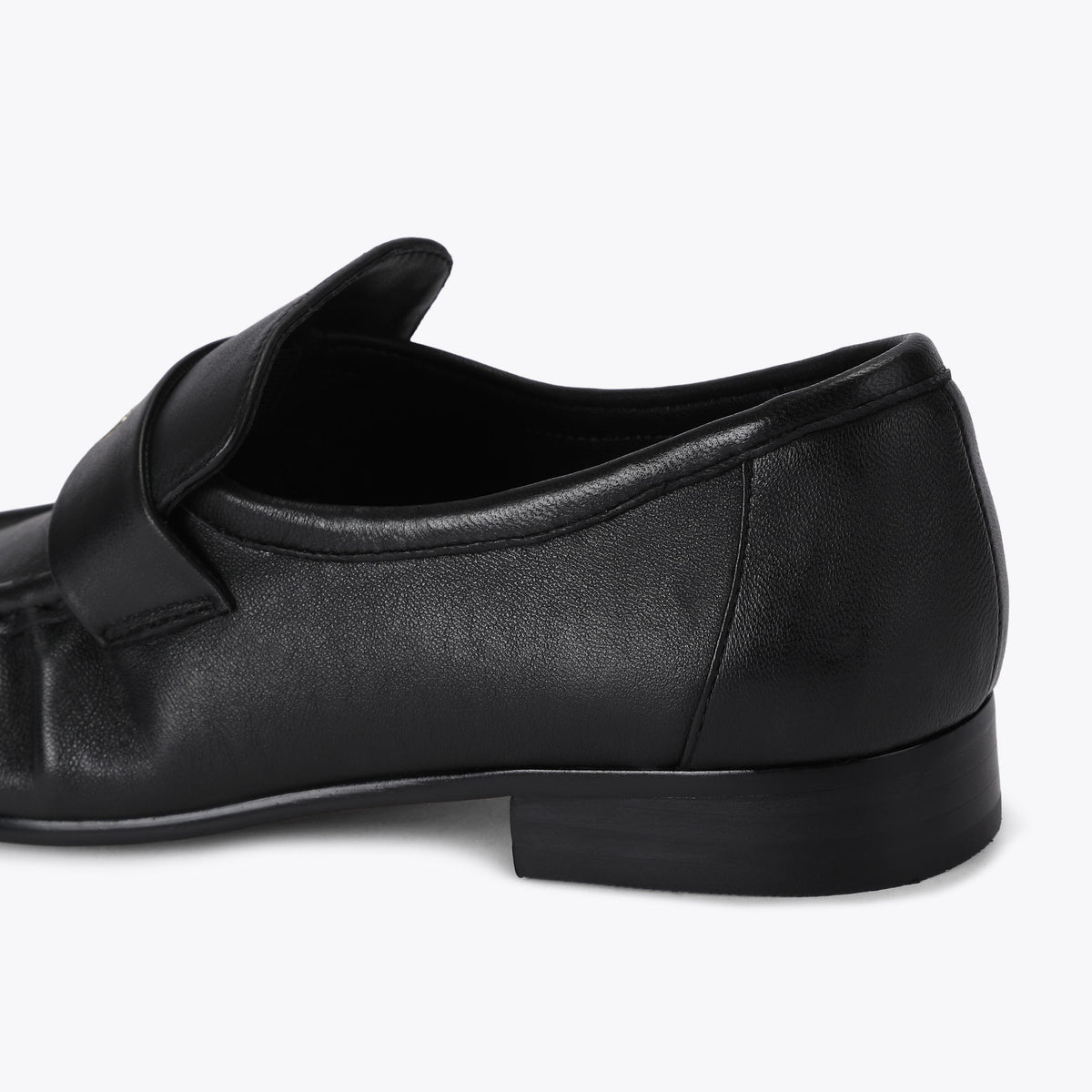 Crimsen Black Leather