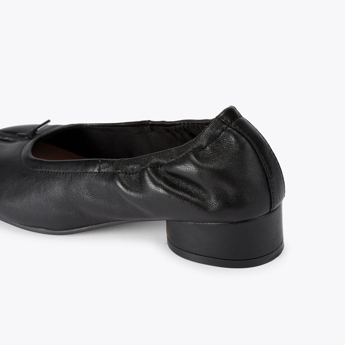 Cyra Black Leather