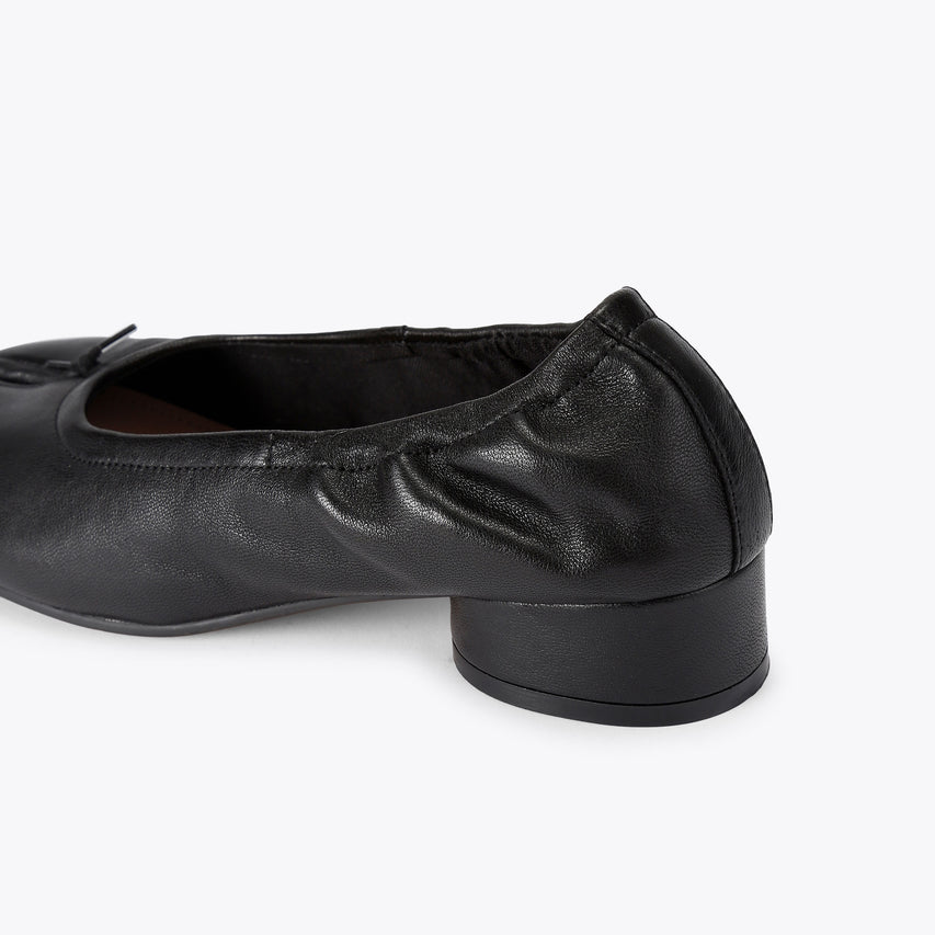 Cyra Black Leather - view 3