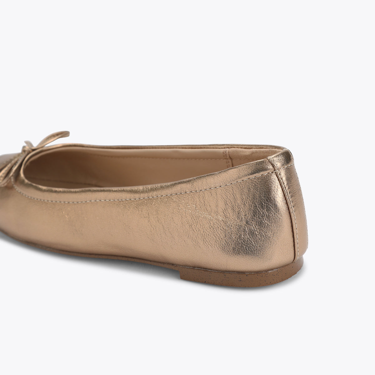 Eleve Gold Leather