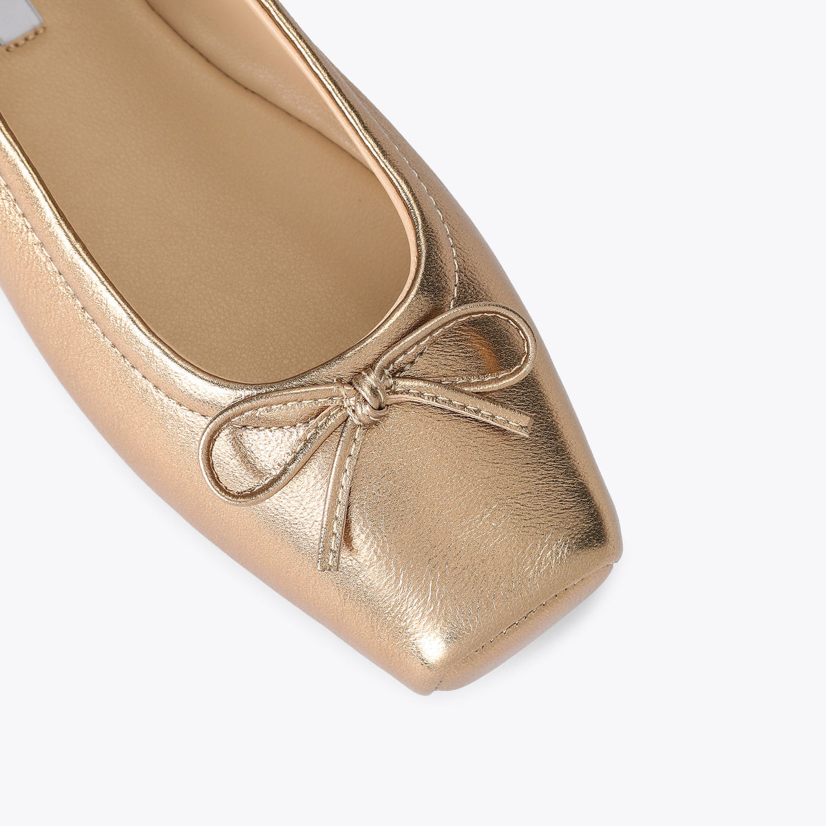 Eleve Gold Leather