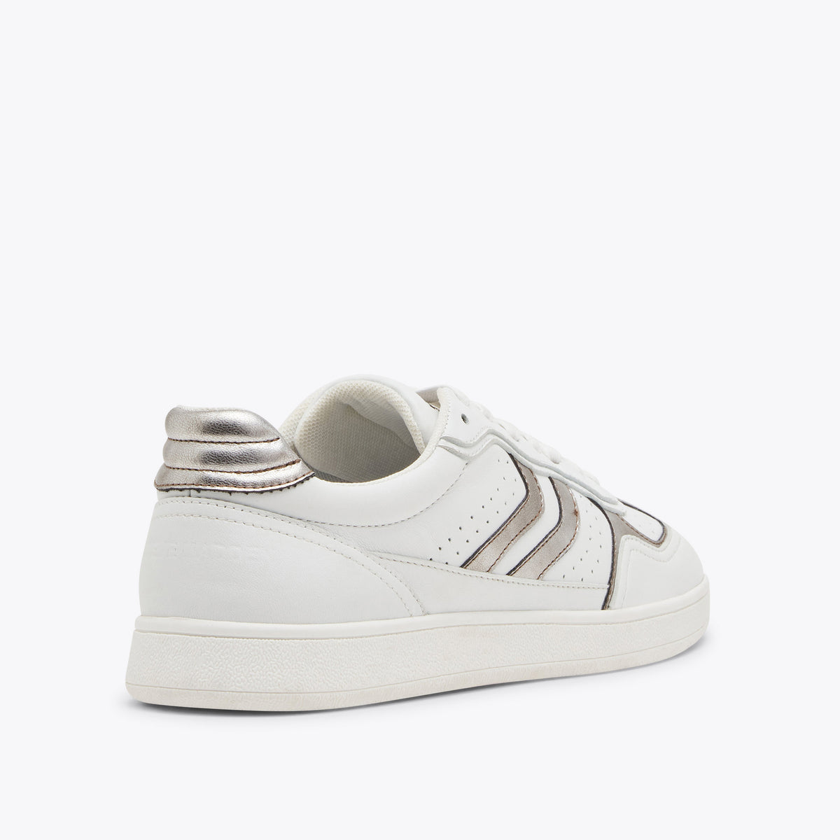 Claymorre White