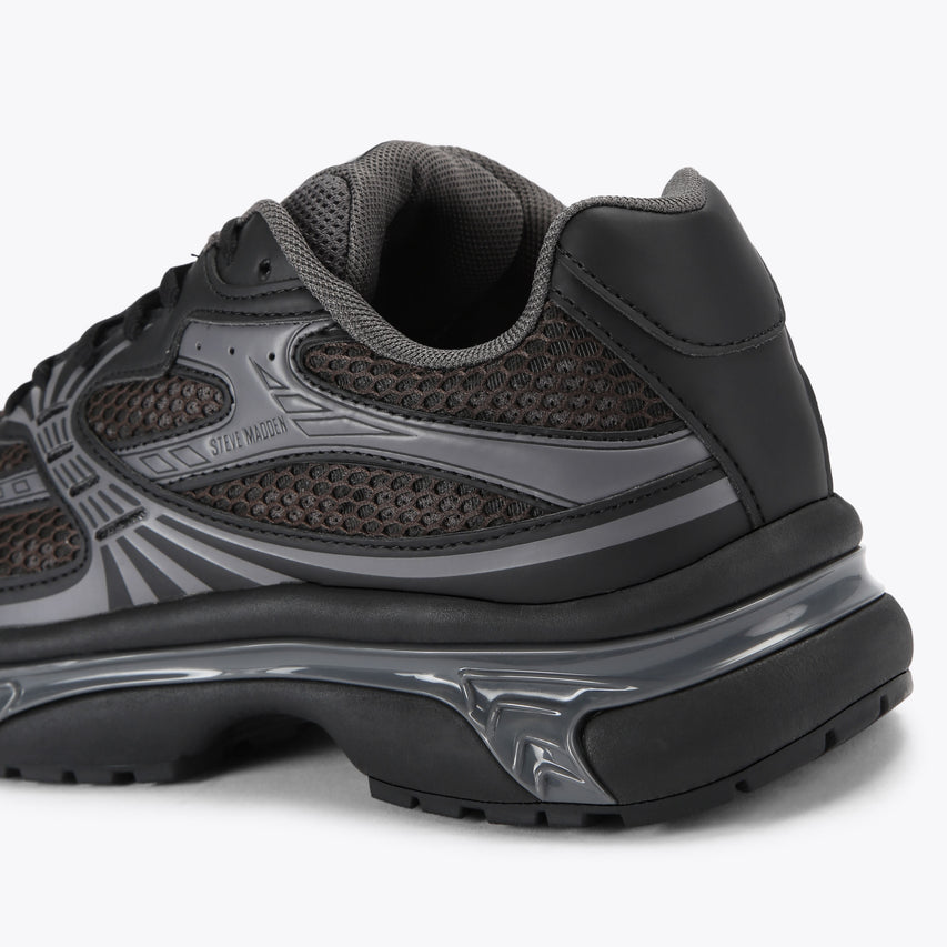 Thaedeus Trainer Black - view 3