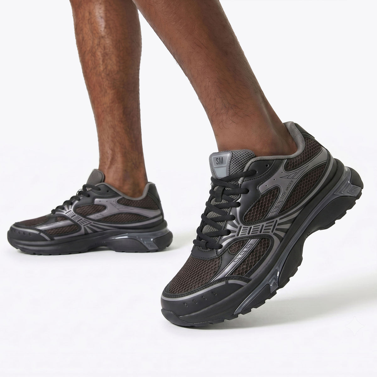 Thaedeus Trainer Black
