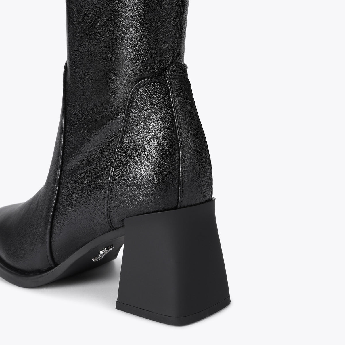 High End Black