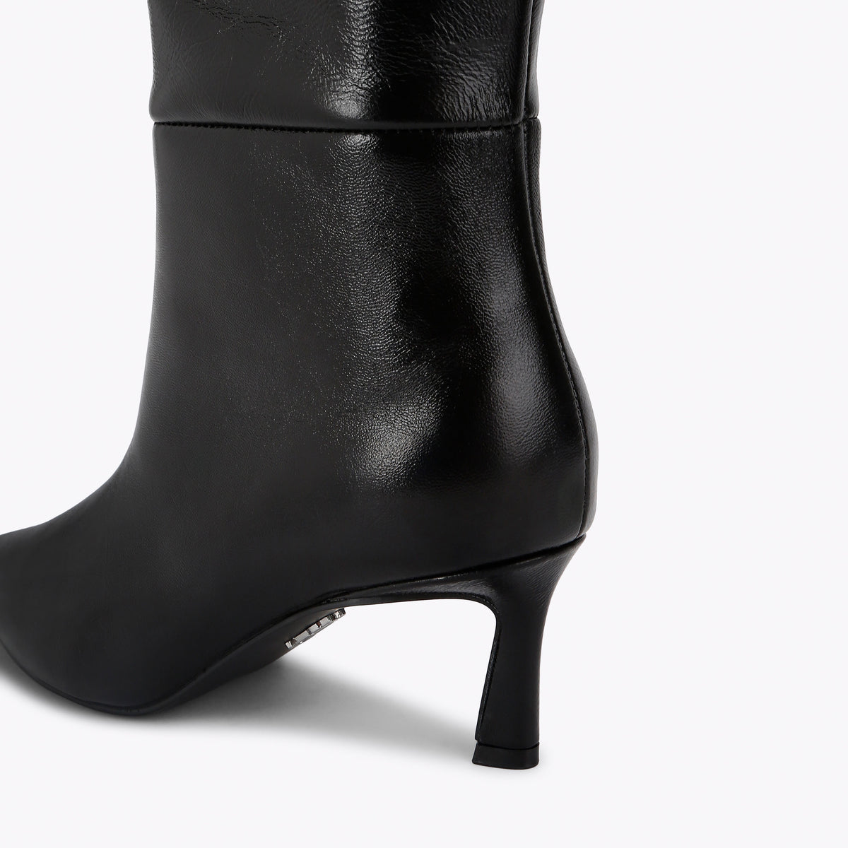 Lavan Black Leather