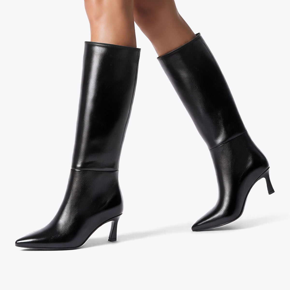 Lavan Black Leather