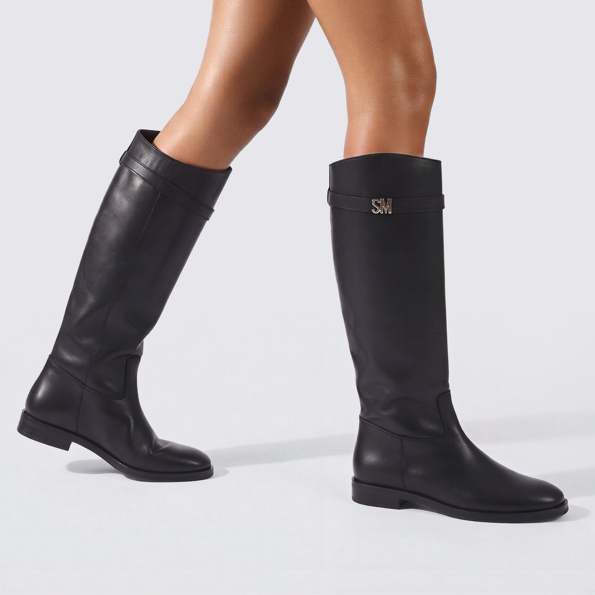 Novi Black Leather