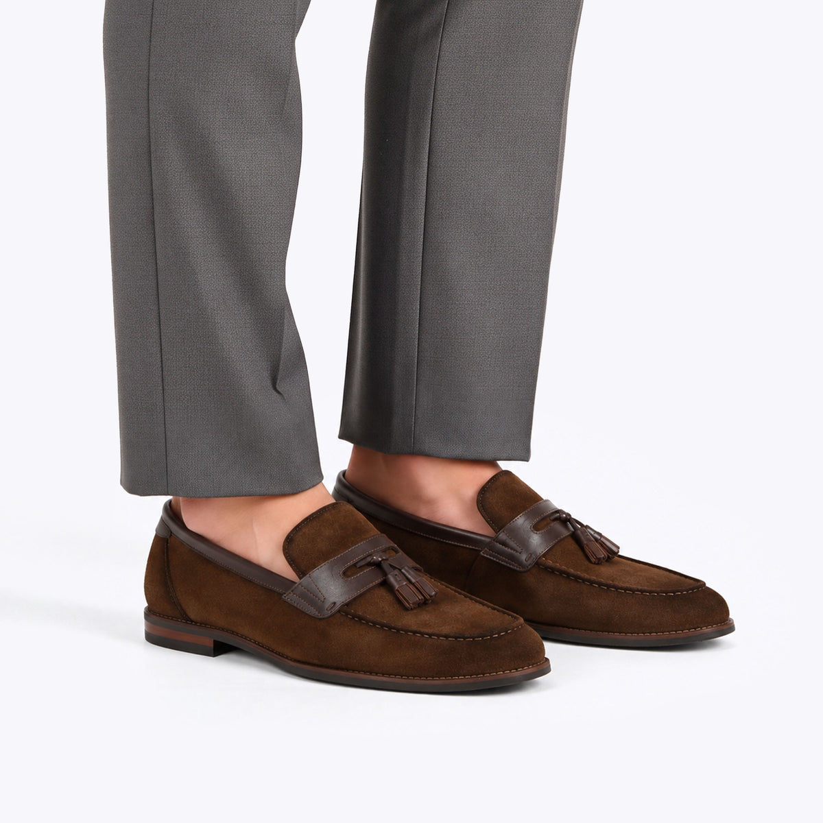 Jonnas Dark Brown Suede