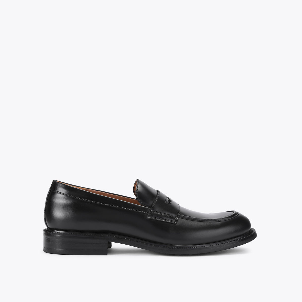 Auburn Black Leather