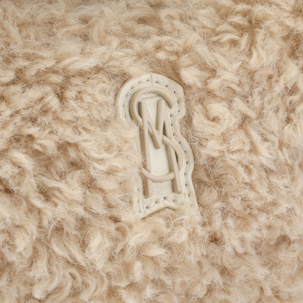 Fluffy Bag Cream