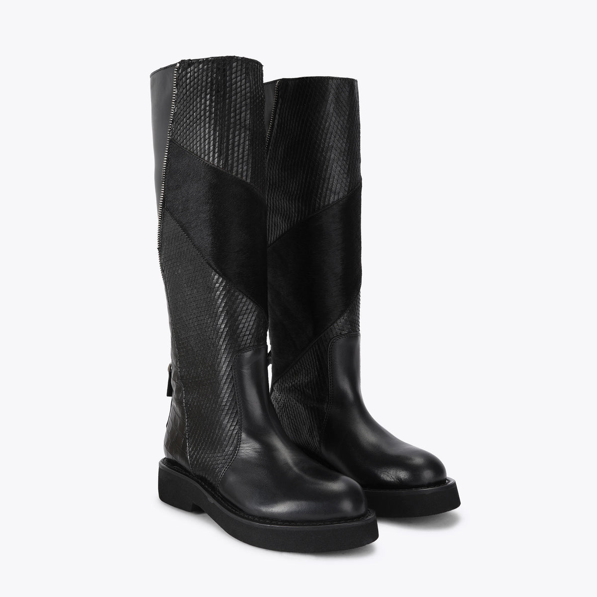 Pyro Black Leather