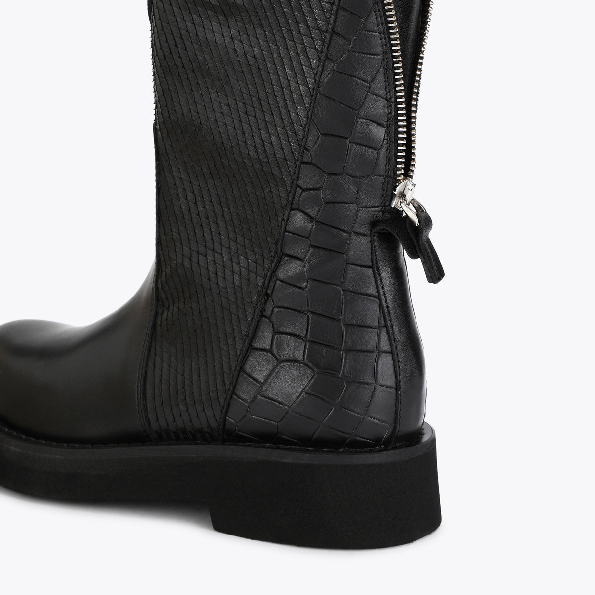 Pyro Black Leather